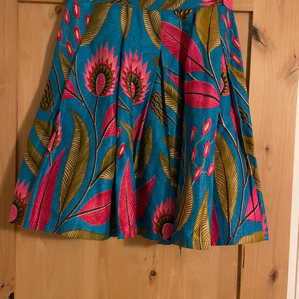 ✨ Francis + Benedict Vibrant African Wax Print Skirt – Size S ✨ - Picture 2 of 7